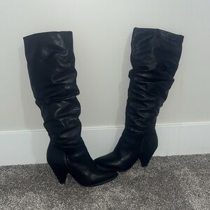 06 MILANO black leather boots size 7